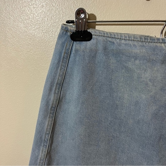 BDG Urban Outfitters Cotton Light Wash Mini Denim Skirt M - Picture 3 of 12